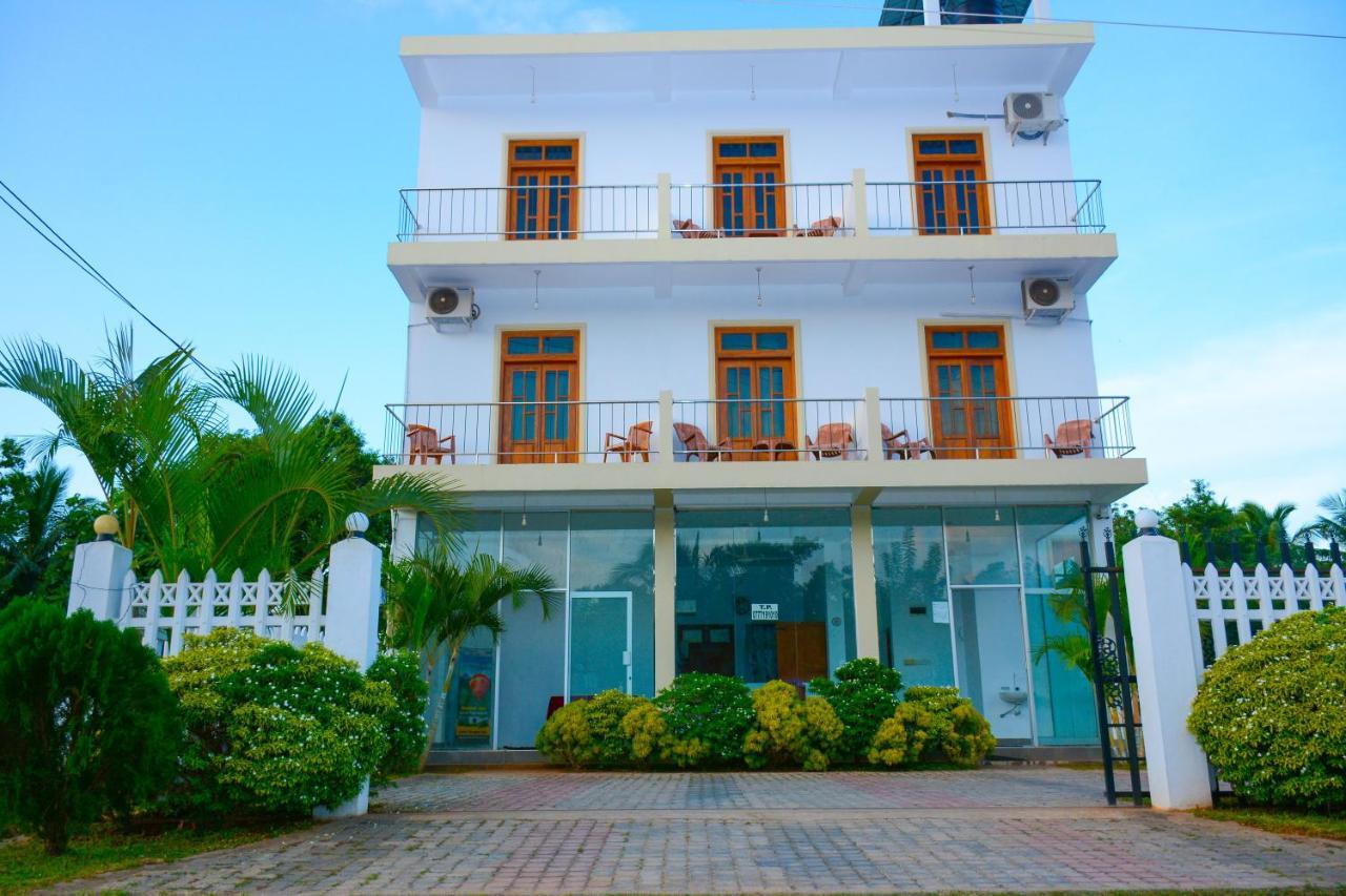 Hotel Kiyara دامبولا المظهر الخارجي الصورة